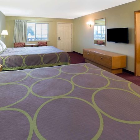 Super 8 By Wyndham Crescent City Extérieur photo